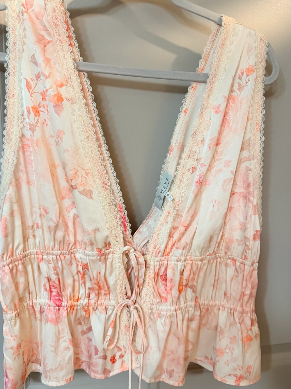 Wayf Blush Floral Lace-Trim Peplum Tie-Front Camisole nWOT